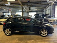 USED 2016 65 RENAULT CLIO 1.5 dCi Dynamique Nav Hatchback 5dr Diesel Manual Euro 6 (s/s) (90 ps) 
