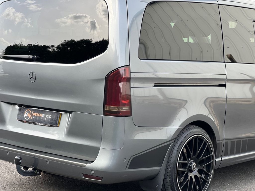 USED 2021 71 MERCEDES-BENZ VITO 2.0 119 CDI Sport Crew Van Double Cab 5dr Diesel G-Tronic RWD L2 Euro 6 (s/s) (LWB) (190 ps) 8 SEATS / REAR TV'S