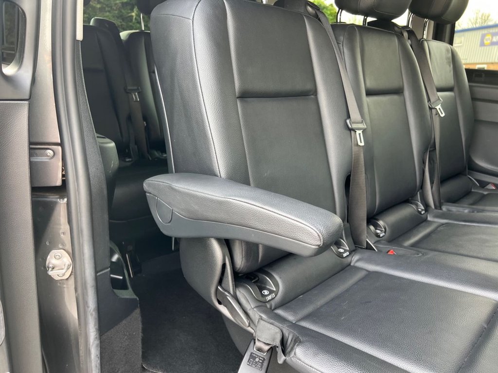 USED 2021 71 MERCEDES-BENZ VITO 2.0 119 CDI Sport Crew Van Double Cab 5dr Diesel G-Tronic RWD L2 Euro 6 (s/s) (LWB) (190 ps) 8 SEATS / REAR TV'S