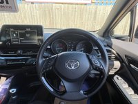 USED 2023 23 TOYOTA C-HR 1.8 VVT-h GPF Icon SUV 5dr Petrol Hybrid CVT Euro 6 (s/s) (122 ps) *** WE OFFER FINANCE ON THIS CAR ***