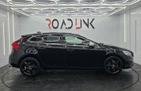 USED 2018 68 VOLVO V40 1.5 T2 GPF R-Design Nav Plus Hatchback 5dr Petrol Auto Euro 6 (s/s) (122 ps) 17in Alloy Wheels | Digital Driver Display | LED Headlights | Rear Camera & Park Assist | Sensus Navigation