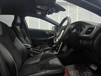 USED 2018 68 VOLVO V40 1.5 T2 GPF R-Design Nav Plus Hatchback 5dr Petrol Auto Euro 6 (s/s) (122 ps) 17in Alloy Wheels | Digital Driver Display | LED Headlights | Rear Camera & Park Assist | Sensus Navigation
