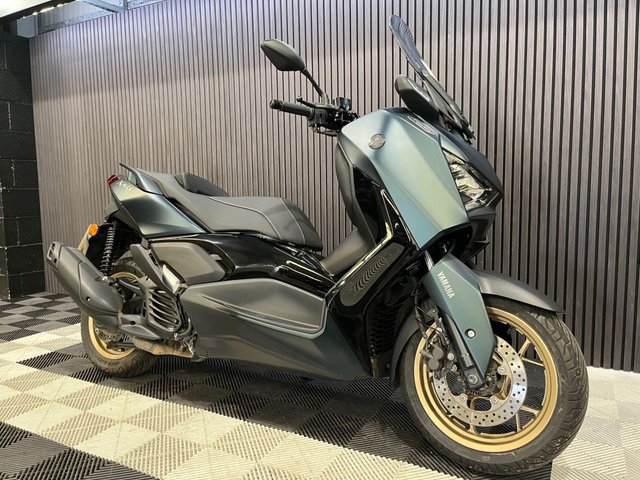 View our YAMAHA XMAX 125