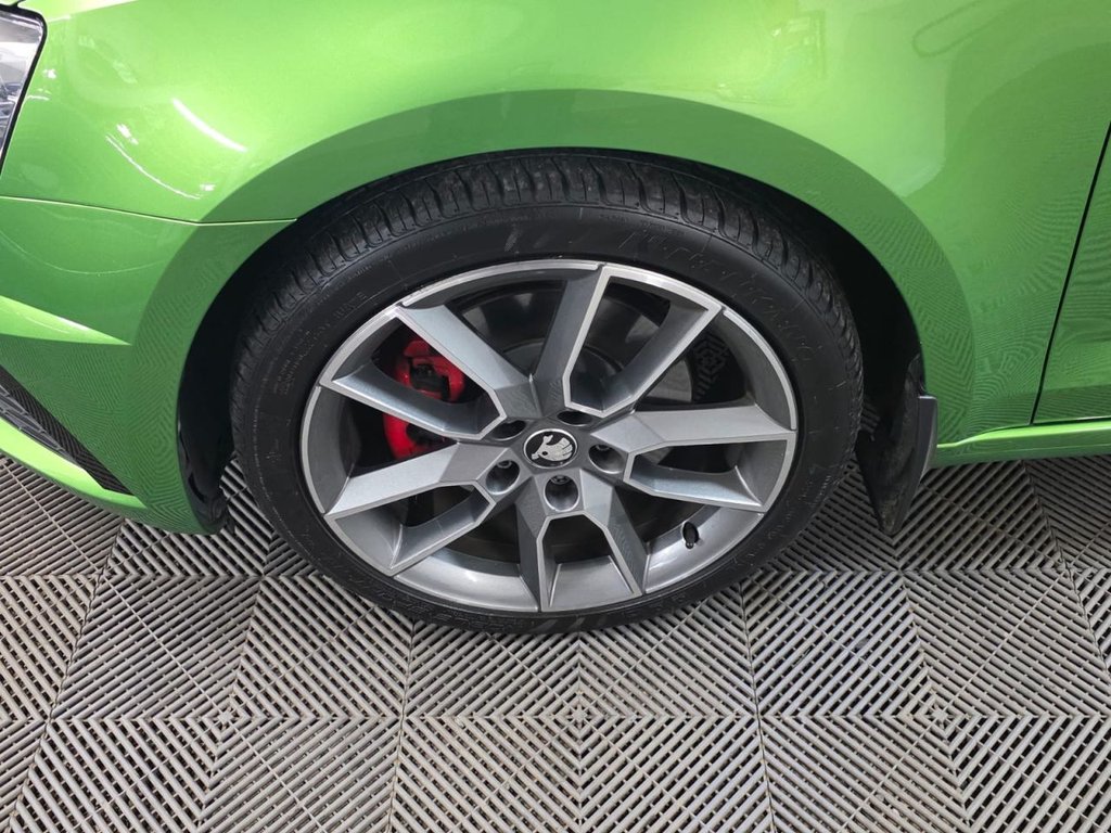 USED 2017 67 SKODA OCTAVIA 2.0 TDI vRS Hatchback 5dr Diesel Manual Euro 6 (s/s) (184 ps) SatNav - Parking Sensors!