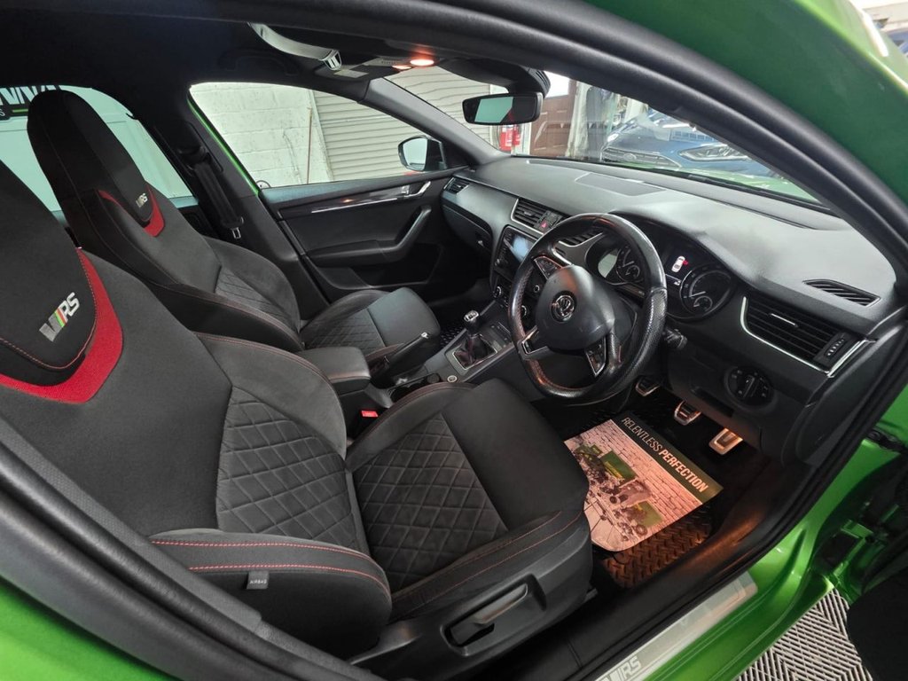 USED 2017 67 SKODA OCTAVIA 2.0 TDI vRS Hatchback 5dr Diesel Manual Euro 6 (s/s) (184 ps) SatNav - Parking Sensors!