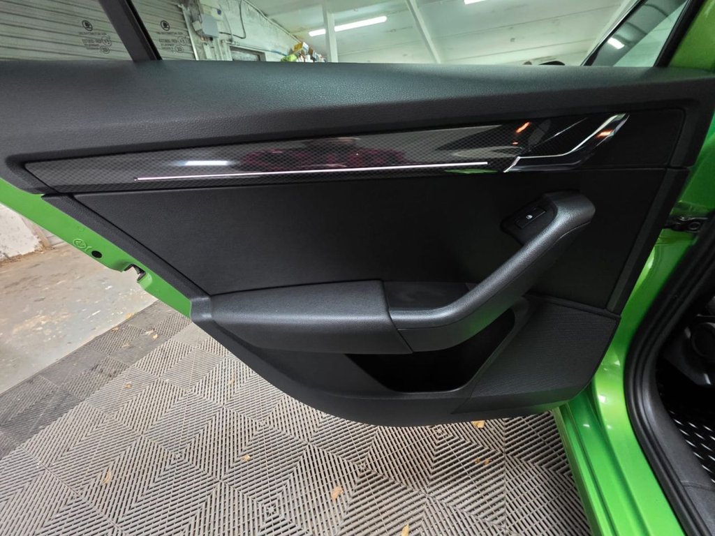 USED 2017 67 SKODA OCTAVIA 2.0 TDI vRS Hatchback 5dr Diesel Manual Euro 6 (s/s) (184 ps) SatNav - Parking Sensors!