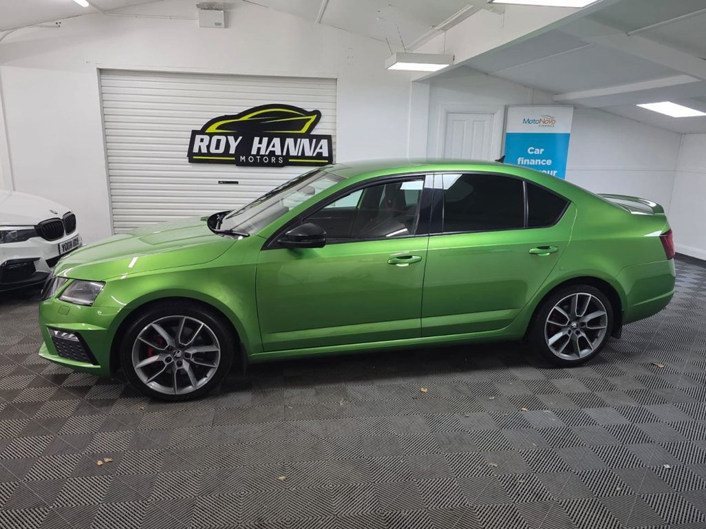 USED 2017 67 SKODA OCTAVIA 2.0 TDI vRS Hatchback 5dr Diesel Manual Euro 6 (s/s) (184 ps) SatNav - Parking Sensors!