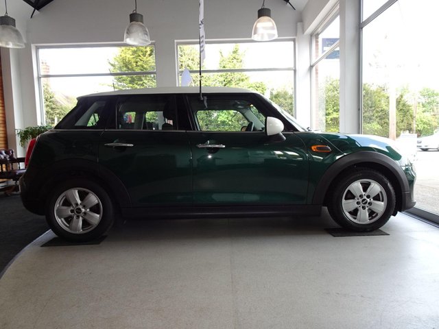 View our MINI COOPER