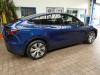 USED 2023 72 TESLA MODEL Y (Dual Motor) Long Range SUV 5dr Electric Auto 4WDE (384 bhp) SUNROOF SAT NAV LEATHER HEATED SEATS CRUISE CONTROL PARKING CAMERA 1 OWNER WARRANTY