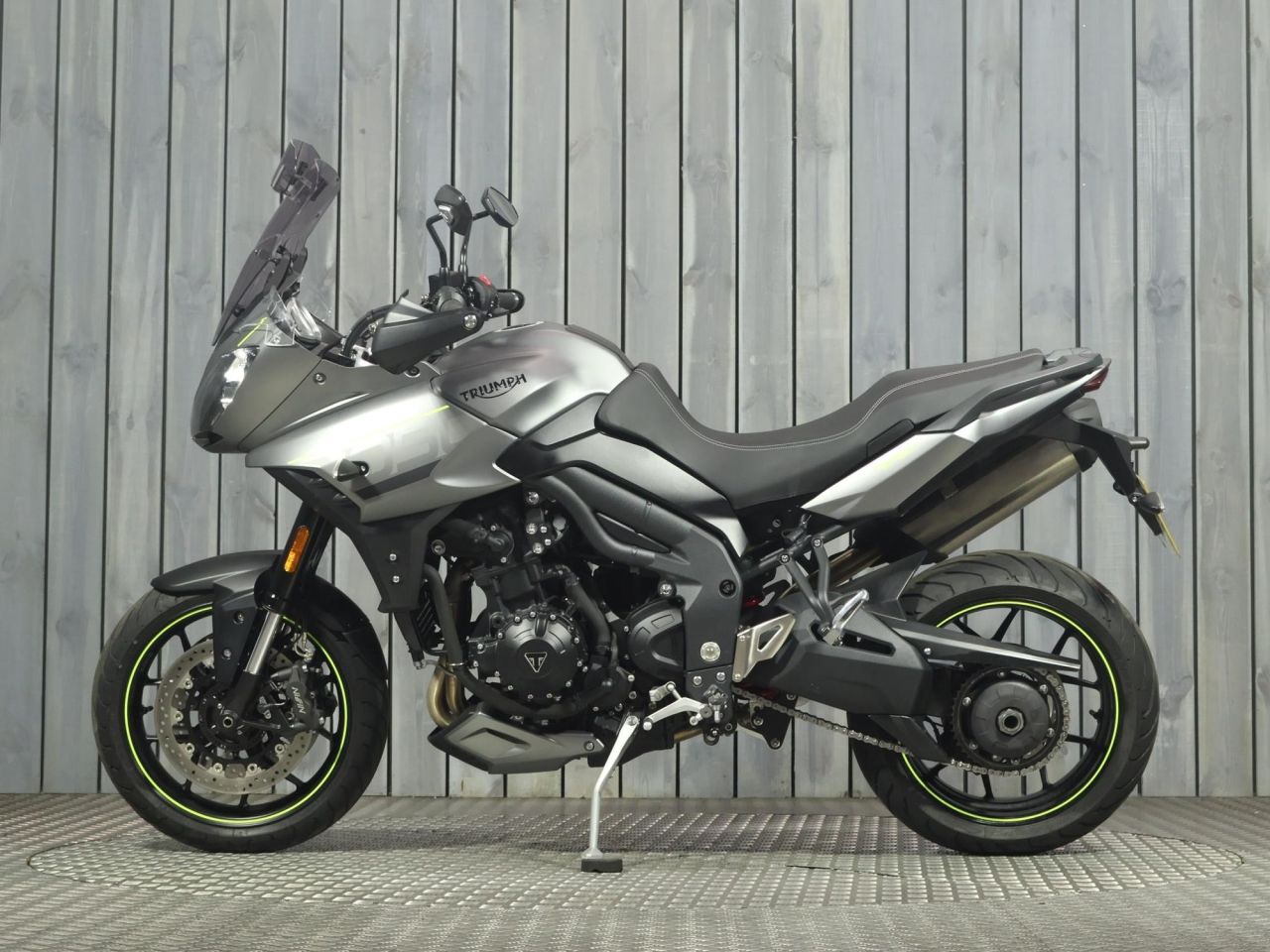 TRIUMPH TIGER 1050