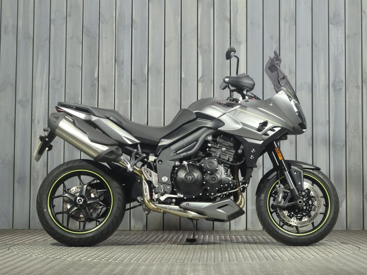 TRIUMPH TIGER 1050