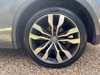 USED 2018 68 VOLKSWAGEN TIGUAN 2.0 TDI R-Line 4Motion Euro 6 (s/s) 5dr FACTORY FIT TOWBAR