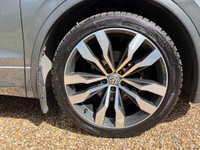 USED 2018 68 VOLKSWAGEN TIGUAN 2.0 TDI R-Line 4Motion Euro 6 (s/s) 5dr FACTORY FIT TOWBAR