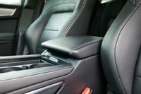 USED 2022 72 JAGUAR F-PACE 2.0 P400e 17.1kWh R-Dynamic S SUV 5dr Petrol Plug-in Hybrid Auto AWD Euro 6 (s/s) (404 ps) SANTORINI BLACK METALLIC PAINTWORK + REAR CAMERA + HEATED SEATS + CARPLAY