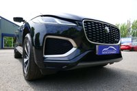 USED 2022 72 JAGUAR F-PACE 2.0 P400e 17.1kWh R-Dynamic S SUV 5dr Petrol Plug-in Hybrid Auto AWD Euro 6 (s/s) (404 ps) SANTORINI BLACK METALLIC PAINTWORK + REAR CAMERA + HEATED SEATS + CARPLAY