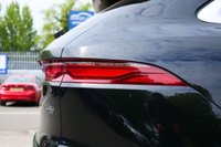 USED 2022 72 JAGUAR F-PACE 2.0 P400e 17.1kWh R-Dynamic S SUV 5dr Petrol Plug-in Hybrid Auto AWD Euro 6 (s/s) (404 ps) SANTORINI BLACK METALLIC PAINTWORK + REAR CAMERA + HEATED SEATS + CARPLAY