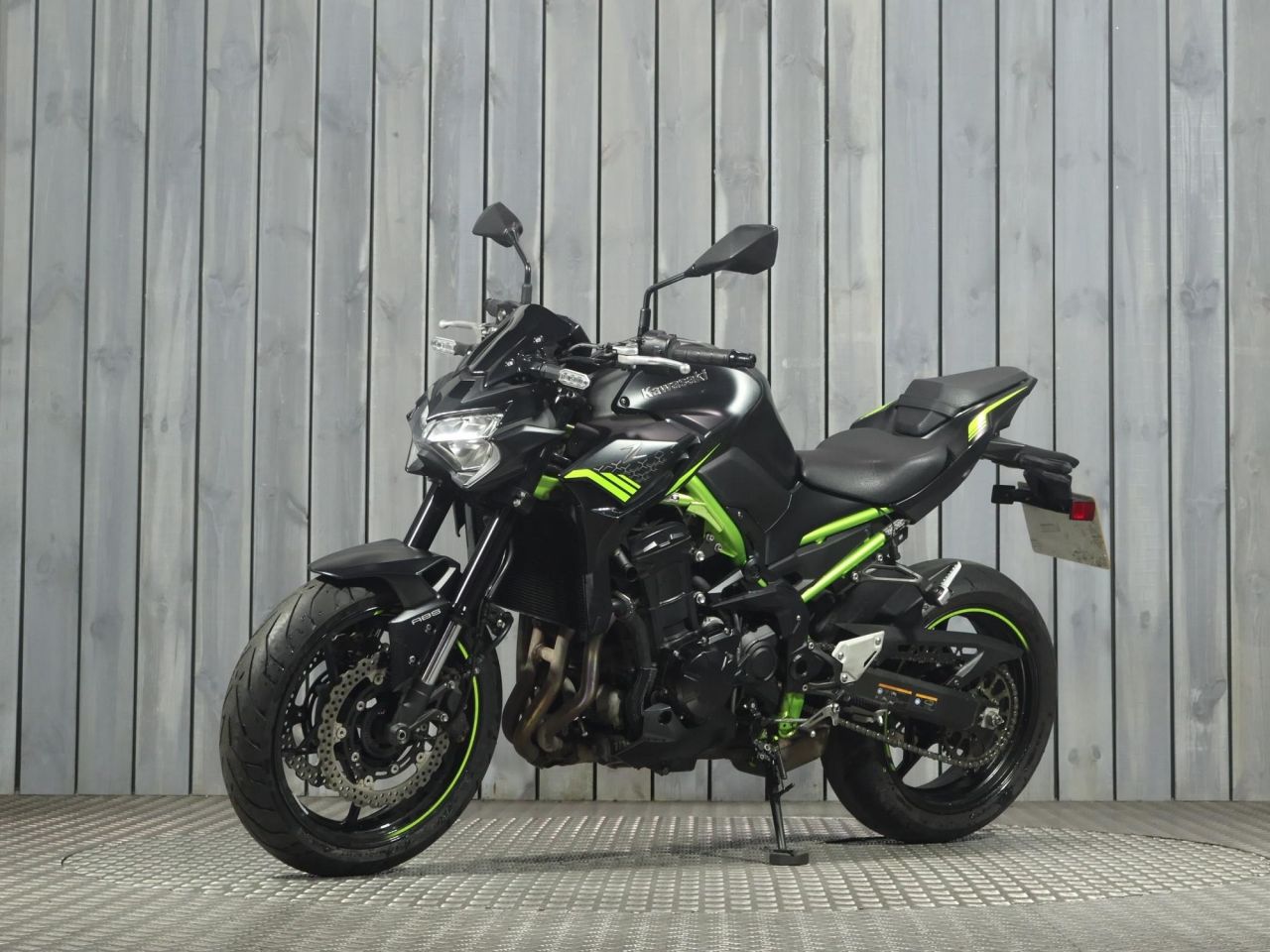 KAWASAKI Z900