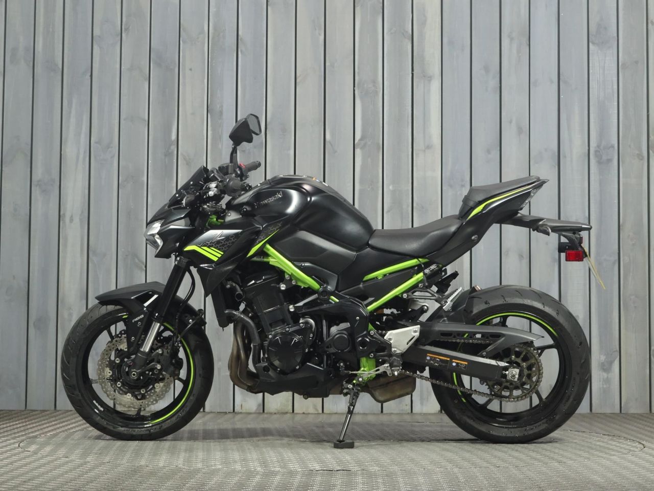 KAWASAKI Z900