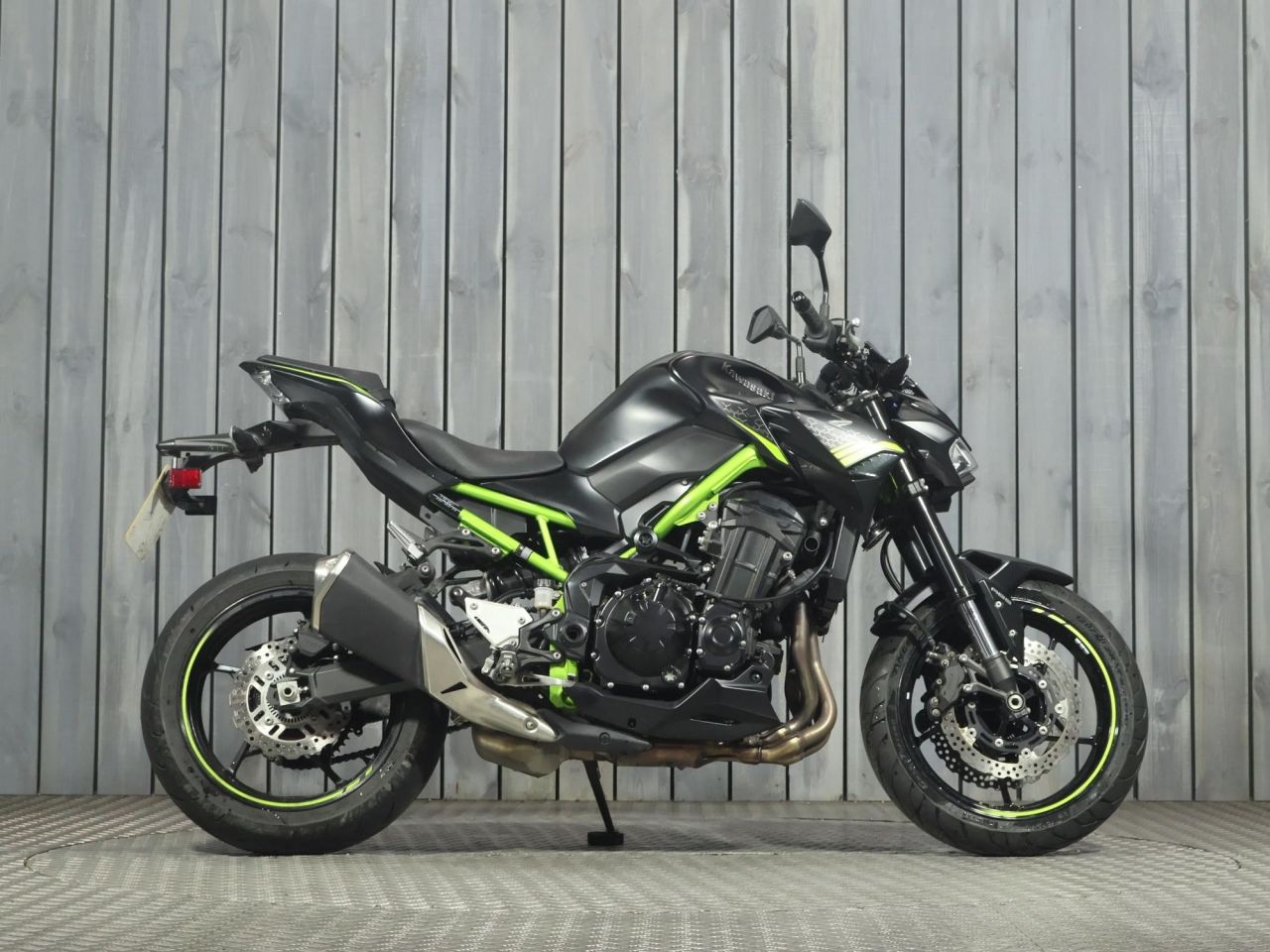 KAWASAKI Z900