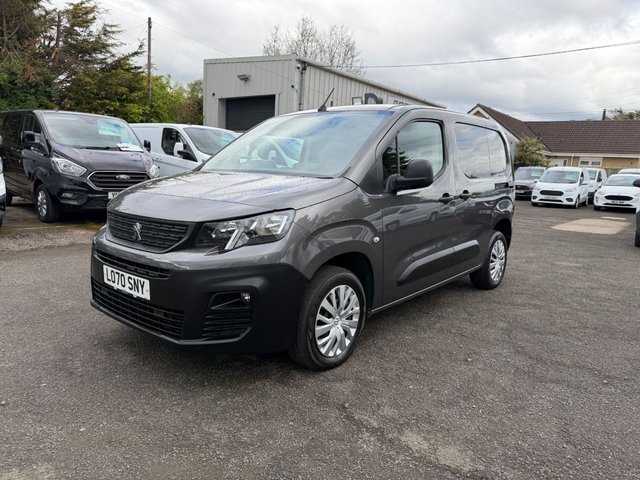View our PEUGEOT PARTNER