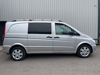 2012 MERCEDES-BENZ VITO
