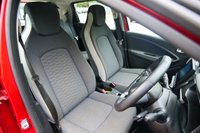 USED 2021 71 RENAULT ZOE R110 EV50 52kWh Iconic Hatchback 5dr Electric Auto (Rapid Charge) (107 bhp) FLAME RED METALLIC PAINTWORK + ANDROID AUTO + VIRTUAL DASH + DAB