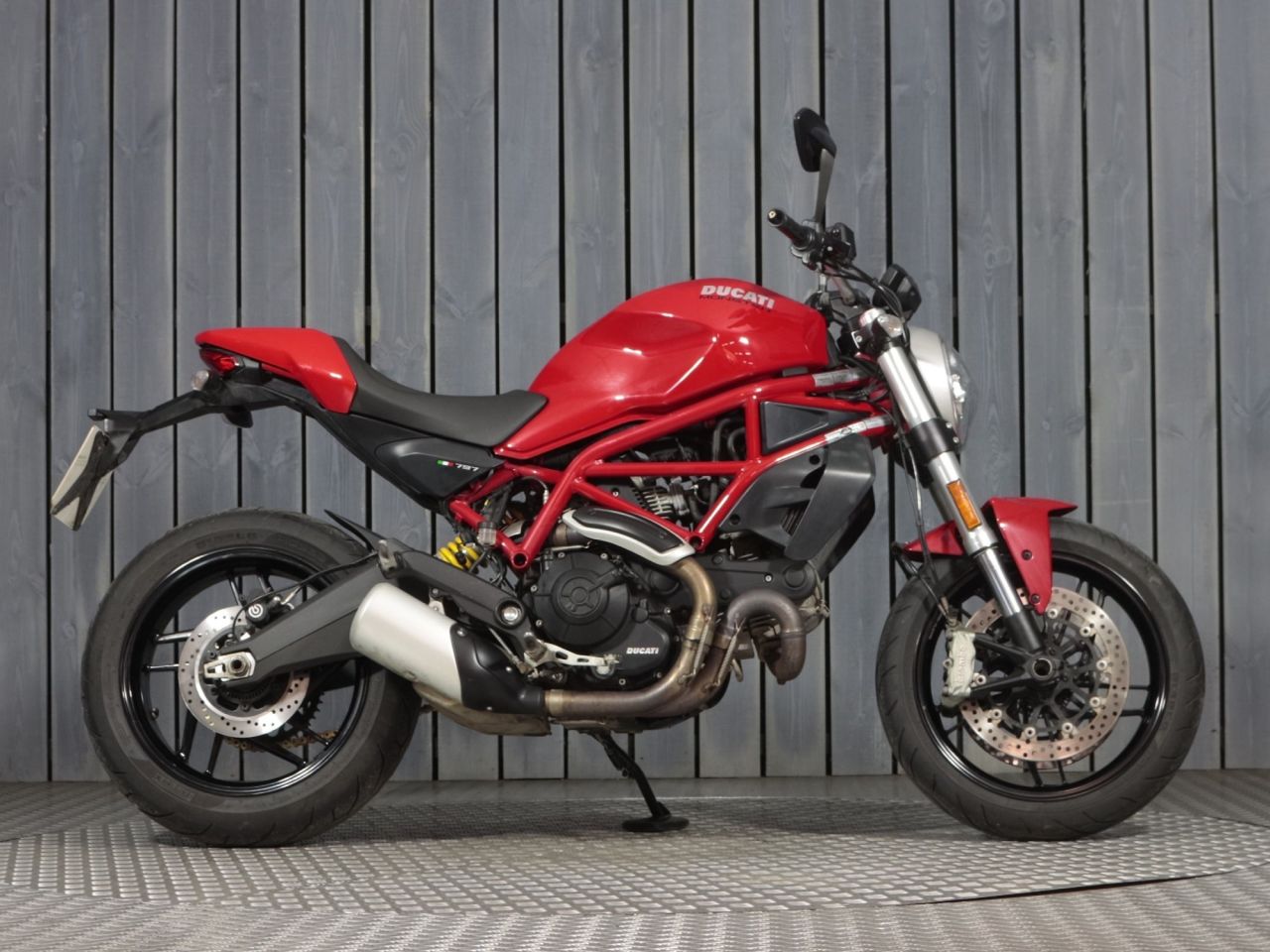 DUCATI Monster 797