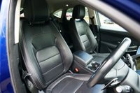USED 2023 23 JAGUAR E-PACE 1.5 P300e 11.5kWh R-Dynamic S SUV 5dr Petrol Plug-in Hybrid Auto AWD Euro 6 (s/s) (309 ps) BLUEFIRE METALLIC PAINTWORK + REVERSE CAMERA + APPLE CARPLAY