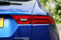 USED 2023 23 JAGUAR E-PACE 1.5 P300e 11.5kWh R-Dynamic S SUV 5dr Petrol Plug-in Hybrid Auto AWD Euro 6 (s/s) (309 ps) BLUEFIRE METALLIC PAINTWORK + REVERSE CAMERA + APPLE CARPLAY