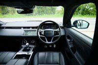 USED 2022 22 LAND ROVER RANGE ROVER EVOQUE 2.0 D165 R-Dynamic S SUV 5dr Diesel Manual FWD Euro 6 (s/s) (163 ps) SANTORINI BLACK METALLIC PAINTWORK + REVERSE CAMERA + APPLE CARPLAY
