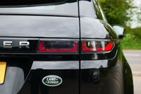USED 2022 22 LAND ROVER RANGE ROVER EVOQUE 2.0 D165 R-Dynamic S SUV 5dr Diesel Manual FWD Euro 6 (s/s) (163 ps) SANTORINI BLACK METALLIC PAINTWORK + REVERSE CAMERA + APPLE CARPLAY