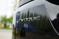 USED 2022 22 LAND ROVER RANGE ROVER EVOQUE 2.0 D165 R-Dynamic S SUV 5dr Diesel Manual FWD Euro 6 (s/s) (163 ps) SANTORINI BLACK METALLIC PAINTWORK + REVERSE CAMERA + APPLE CARPLAY