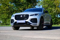 USED 2022 22 JAGUAR F-PACE 2.0 D200 MHEV R-Dynamic Black SUV 5dr Diesel Auto AWD Euro 6 (s/s) (204 ps) HABUKA SILVER METALLIC PAINTWORK + SUNROOF + WINTER PACK + BLACK PACK