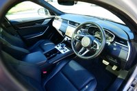 USED 2022 22 JAGUAR F-PACE 2.0 D200 MHEV R-Dynamic Black SUV 5dr Diesel Auto AWD Euro 6 (s/s) (204 ps) HABUKA SILVER METALLIC PAINTWORK + SUNROOF + WINTER PACK + BLACK PACK