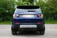 USED 2019 68 LAND ROVER DISCOVERY SPORT 2.0 SD4 HSE Luxury SUV 5dr Diesel Auto 4WD Euro 6 (s/s) (240 ps) DARK SAPPHIRE METALLIC PAINTWORK + SUNROOF + COOLED SEATS + WINTER PACK