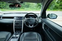 USED 2019 68 LAND ROVER DISCOVERY SPORT 2.0 SD4 HSE Luxury SUV 5dr Diesel Auto 4WD Euro 6 (s/s) (240 ps) DARK SAPPHIRE METALLIC PAINTWORK + SUNROOF + COOLED SEATS + WINTER PACK