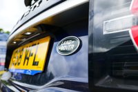 USED 2019 68 LAND ROVER DISCOVERY SPORT 2.0 SD4 HSE Luxury SUV 5dr Diesel Auto 4WD Euro 6 (s/s) (240 ps) DARK SAPPHIRE METALLIC PAINTWORK + SUNROOF + COOLED SEATS + WINTER PACK