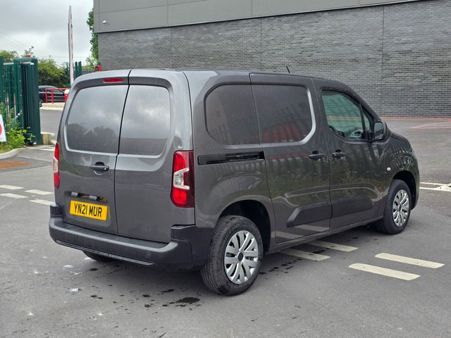 View our TOYOTA PROACE CITY