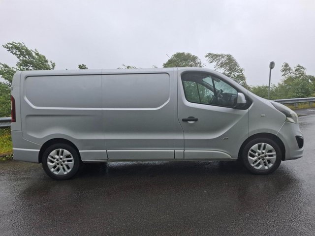 View our VAUXHALL VIVARO