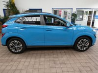USED 2023 23 HYUNDAI KONA 64kWh Premium SUV 5dr Electric Auto (10.5kW Charger) (204 ps) SAT NAV CARPLAY HEATED SEATS HEATED STEERING WHEEL REAR VIEW CAMERA CRUISE CONTROL PARKING SENSORS 1 OWNER EXCELLENT SERVICE HISTORY WARRANTY