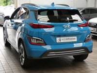 USED 2023 23 HYUNDAI KONA 64kWh Premium SUV 5dr Electric Auto (10.5kW Charger) (204 ps) SAT NAV CARPLAY HEATED SEATS HEATED STEERING WHEEL REAR VIEW CAMERA CRUISE CONTROL PARKING SENSORS 1 OWNER EXCELLENT SERVICE HISTORY WARRANTY