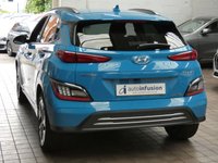 USED 2023 23 HYUNDAI KONA 64kWh Premium SUV 5dr Electric Auto (10.5kW Charger) (204 ps) SAT NAV CARPLAY HEATED SEATS HEATED STEERING WHEEL REAR VIEW CAMERA CRUISE CONTROL PARKING SENSORS 1 OWNER EXCELLENT SERVICE HISTORY WARRANTY