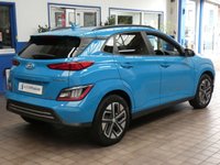 USED 2023 23 HYUNDAI KONA 64kWh Premium SUV 5dr Electric Auto (10.5kW Charger) (204 ps) SAT NAV CARPLAY HEATED SEATS HEATED STEERING WHEEL REAR VIEW CAMERA CRUISE CONTROL PARKING SENSORS 1 OWNER EXCELLENT SERVICE HISTORY WARRANTY