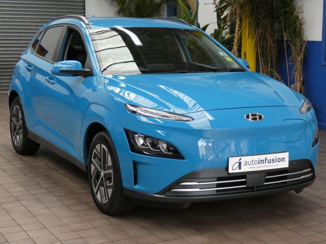 View our Hyundai Kona 64kWh Premium SUV 5dr Electric Auto (10.5kW Charger) (204 ps)