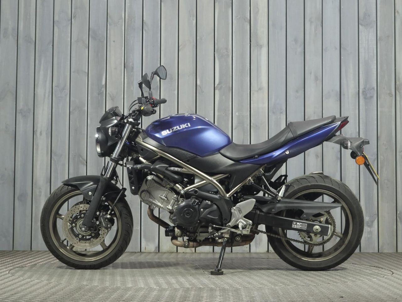 SUZUKI SV650