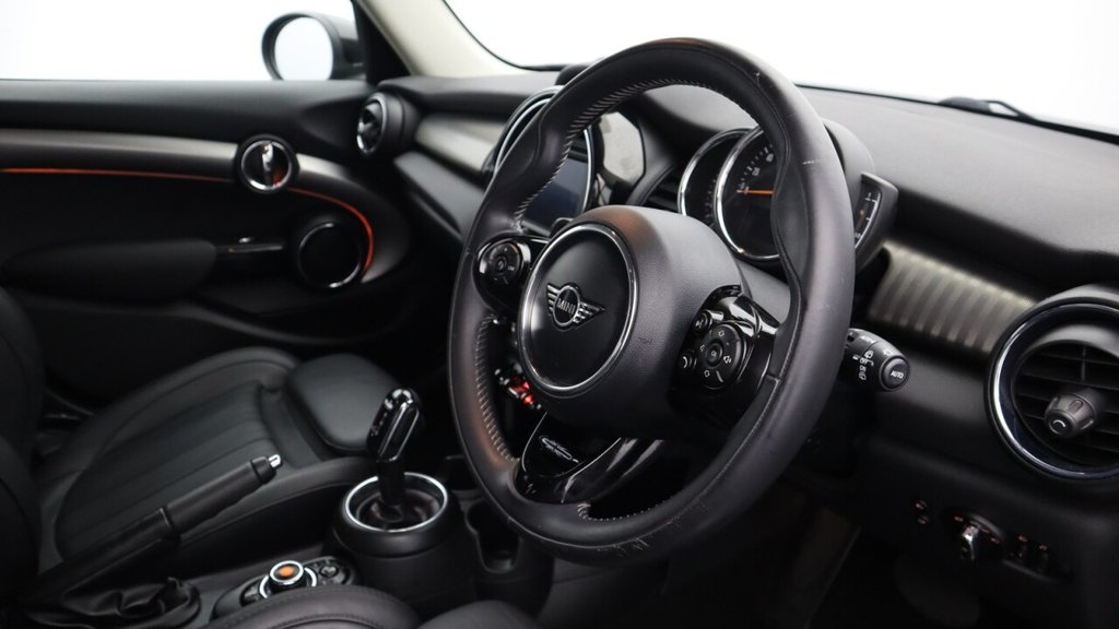 USED 2019 69 MINI HATCH 2.0 Cooper S Exclusive Hatchback 5dr Petrol Steptronic Euro 6 (s/s) (192 ps) 