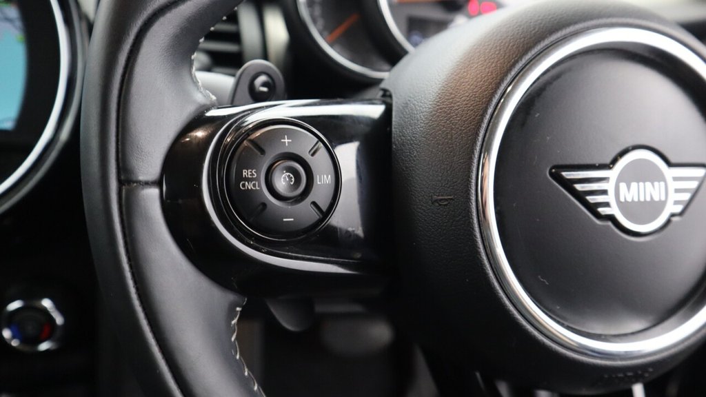USED 2019 69 MINI HATCH 2.0 Cooper S Exclusive Hatchback 5dr Petrol Steptronic Euro 6 (s/s) (192 ps) 