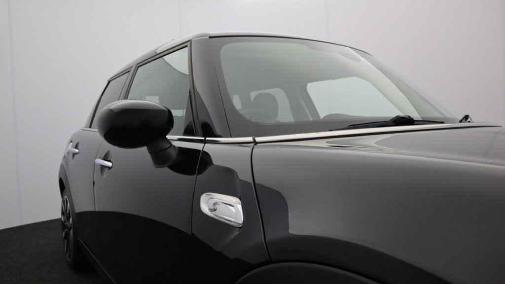 USED 2019 69 MINI HATCH 2.0 Cooper S Exclusive Hatchback 5dr Petrol Steptronic Euro 6 (s/s) (192 ps) 