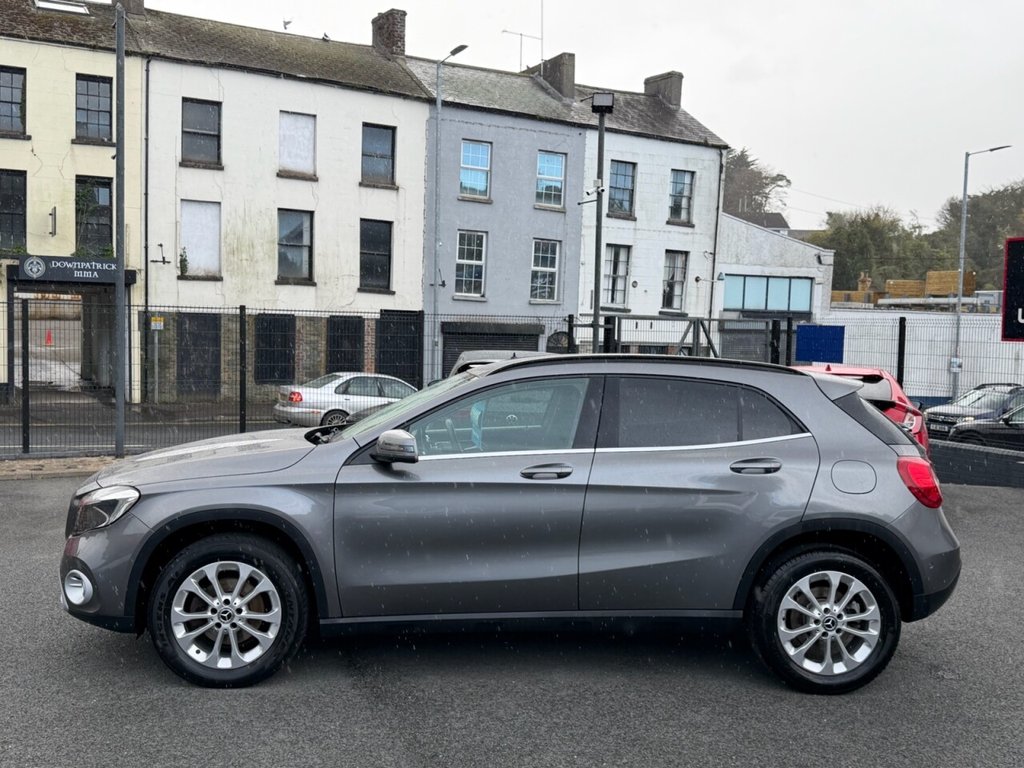 USED 2018 MERCEDES-BENZ GLA 1.6 GLA200 SE (Executive) SUV 5dr Petrol Manual Euro 6 (s/s) (156 ps) FULL BLACK LEATHER & SAT NAV