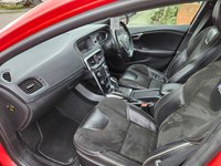 USED 2014 64 VOLVO V40 R-DESIGN D3 AUTO 5 DOOR HATCHBACK 80K  